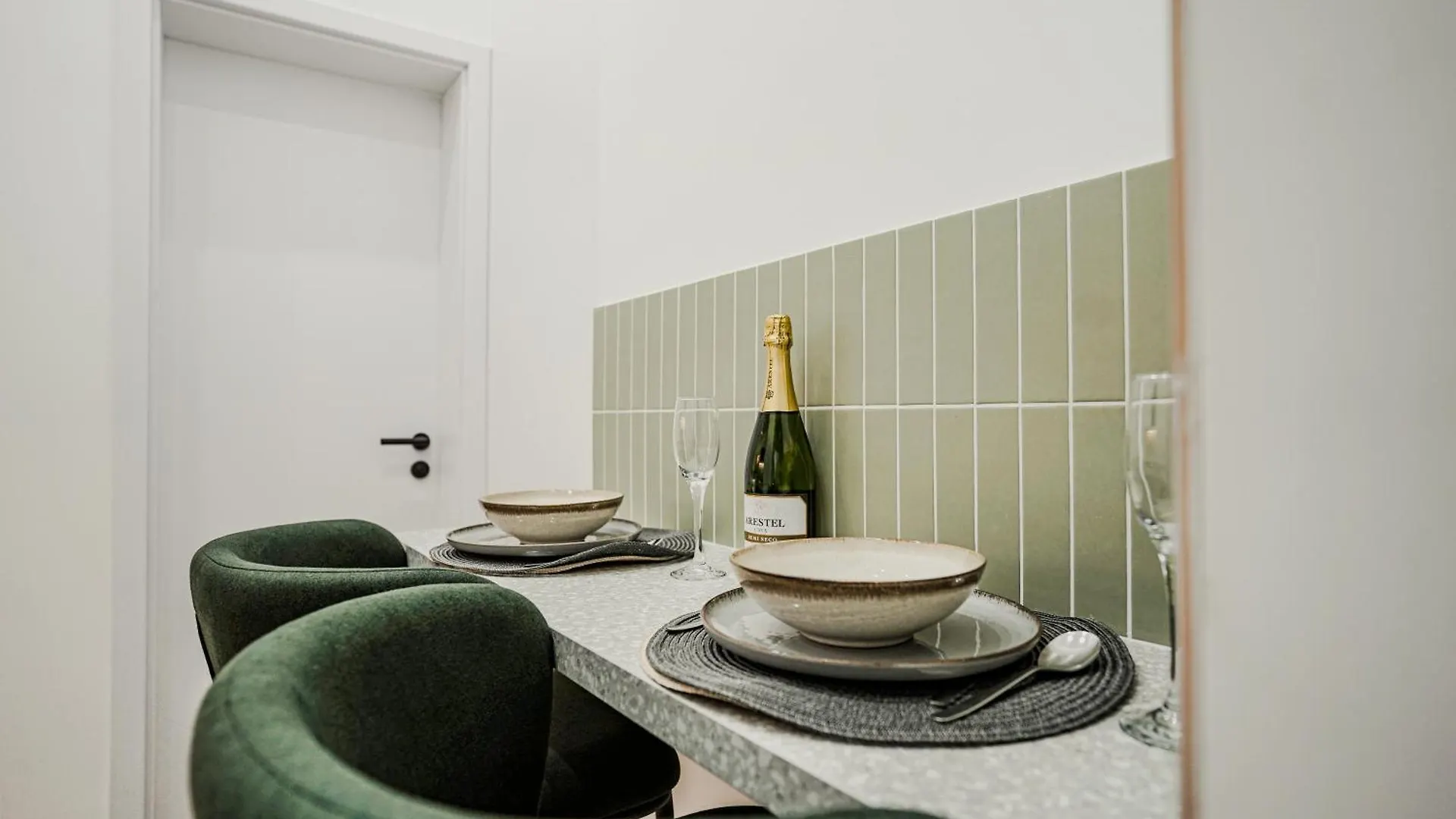 K27 - Cozy Boutique Apartments - Top Location By Bqa Budapest 0*,  Hungría