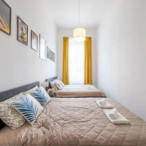 Apartamento Spacious Cozy With 4bedroom In The Heart Of Bp, Budapest