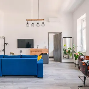 Hero's Haven Budapest